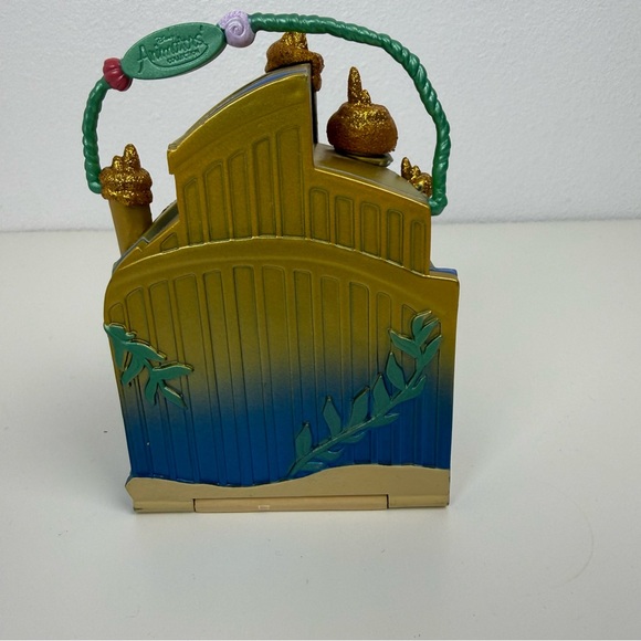 DISNEY ANIMATORS LITTLES ARIEL PALACE PLAYSET - Picture 5 of 9